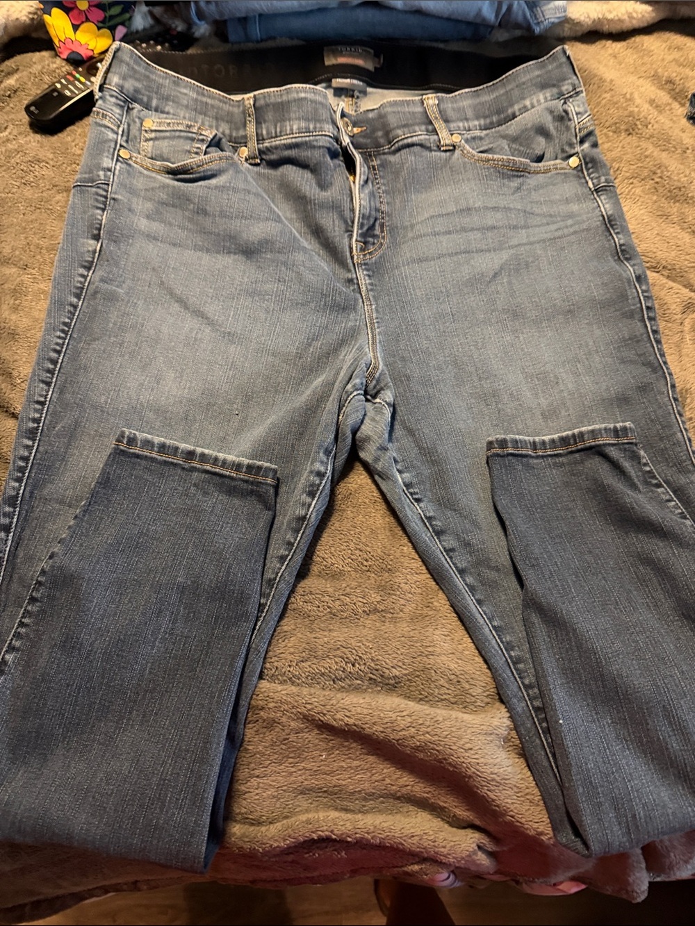 Light Blue Women's Skinny Jeans with Knee Patch Detail
